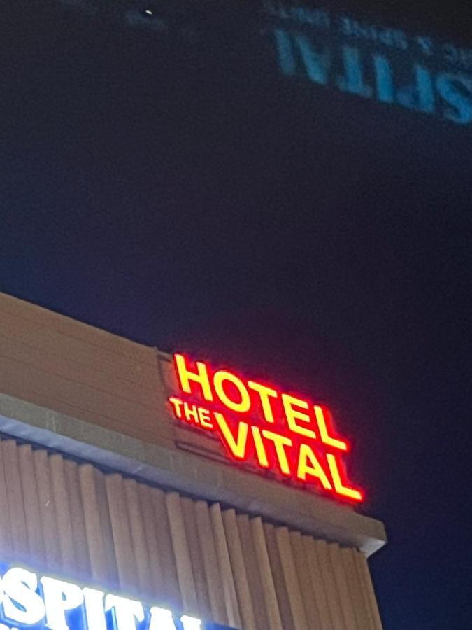 Hotel The Vital Surat Zewnętrze zdjęcie